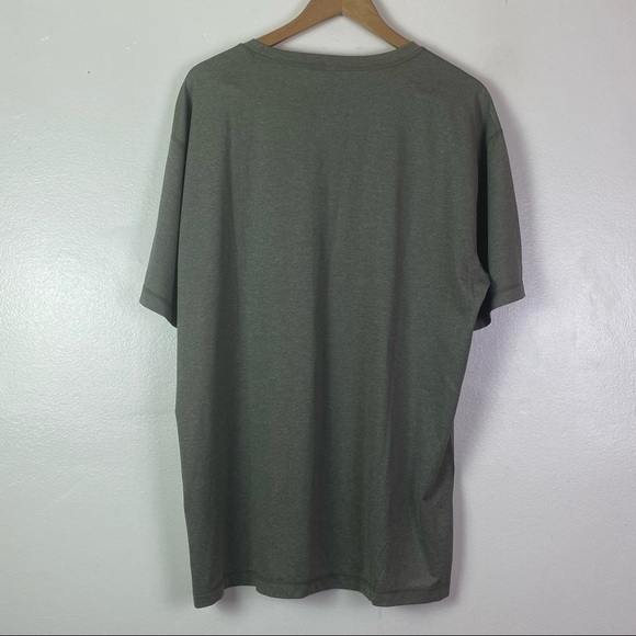 Vuori 2XL ARMY HEATHER GREEN Short Sleeve Tradewind Performance Tee T-Shirt - Picture 8 of 9